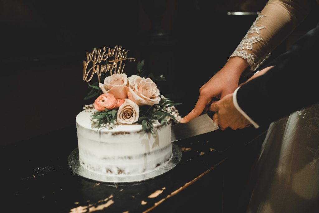 Cakes Mountain Weddings NZ Queenstown Wedding Planning Heli